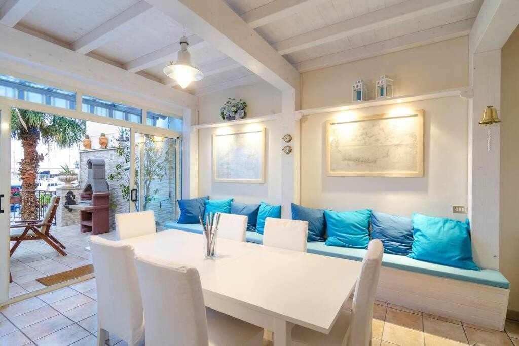 リポスト Casa Delle Zammare Fronte Mare Centro Storicoヴィラ エクステリア 写真