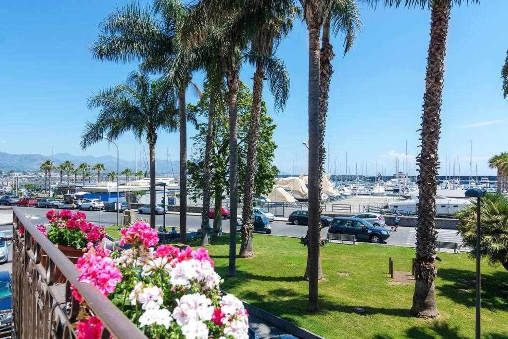 リポスト Casa Delle Zammare Fronte Mare Centro Storicoヴィラ エクステリア 写真