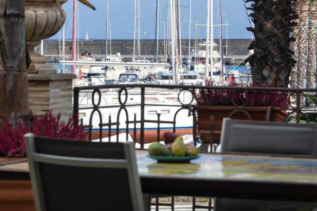 リポスト Casa Delle Zammare Fronte Mare Centro Storicoヴィラ エクステリア 写真