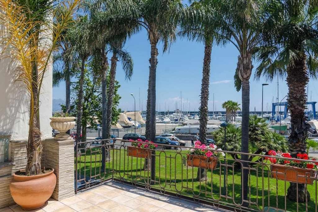 リポスト Casa Delle Zammare Fronte Mare Centro Storicoヴィラ エクステリア 写真